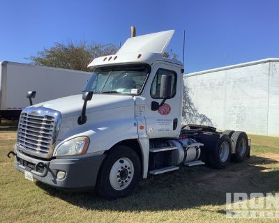 2019 Freightliner Cascadia 125 T/A Day Cab Truck Tractor