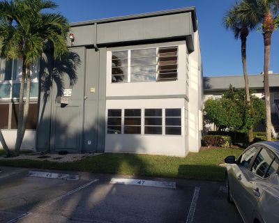 1 Bedroom 1BA 760 ft Condo For Rent in Delray Beach, FL