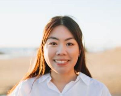 Non-smoker * Interested in teaming-up. Budget: $1,500 per month. Ready to move: December 30. Seeking a 12 months stay. Looking for myself. Hello everyone! My name is Anna and I work in Behavioral Healthcare full time swing shift from 3-11pm so I ll be asleep or gone most of the day. I m looking to move end of December before the new year. I am hoping to share a place with my own bathroom and in...