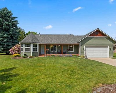 3 Bedroom 2BA 1703 ft Single Family Home For Sale in SANDPOINT, ID
