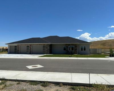 4 Bedroom 3BA 2970 ft Single Family Home For Sale in CASPER, WY