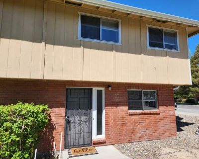 2 Bedroom 2BA 1304 ft Townhouse For Rent in Carson City, NV