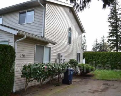 710 Drayton St.. image_url. In unit laundry Patio / balcony Dishwasher Pet friendly Carport Refrigerator Unit Amenities dishwasher in unit laundry patio / balcony refrigerator Property Amenities cats allowed dogs allowed pet friendly carport parking. Pets allowed. 3 Bedroom. 1.5 Bathroom. 1400 ft