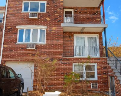 2460 Batchelder Street 2. Property for Rent in Brooklyn, NY for $2,500 with 2 bedrooms and 1 full bath, 1 half bath. This 1,169 square foot property was built in 1970 on a lot size of 0.1075.. Sheepshead Bay Top-Floor 2BR Split-Level w/Balcony & Optional Parking 2460 Batchelder St, Brooklyn, NY 11235 Top floor of a well-kept 3-family home in the heart of Sheepshead Bay. Spacious split-level 2 b...