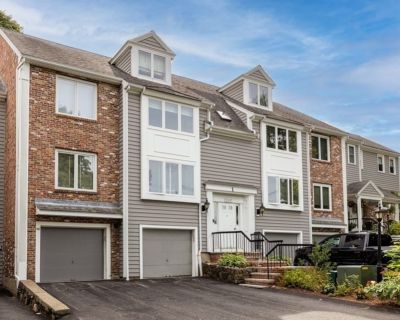 84 Walpole St # 1C. Property for Rent in Canton, MA for $3,200 with 2 bedrooms and 2 full baths. This 1,534 square foot property was built in 1988.. Available now! No pets, no smoking! 720+ credit score please. Exceptional opportunity for care free living at Oak Knoll Condominiums. This lovely appointed 2 bed/2 full bath unit offers single level living with a sunny open floor plan. Step inside ...