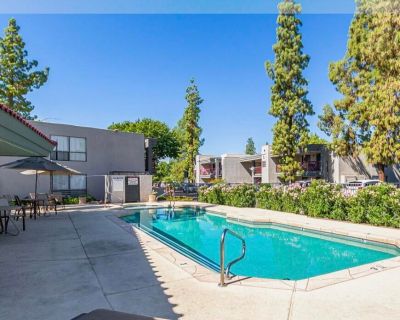 1 Bedroom 1BA 758 ft Apartment For Rent in Phoenix, AZ
