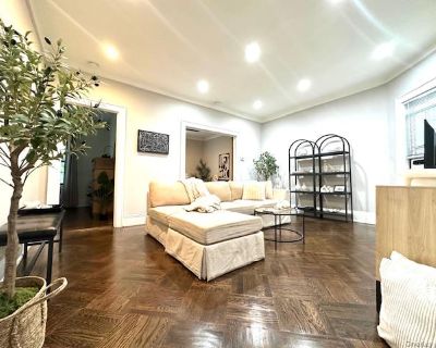 3 Bedroom 1BA 1300 ft Apartment For Rent in Astoria, NY