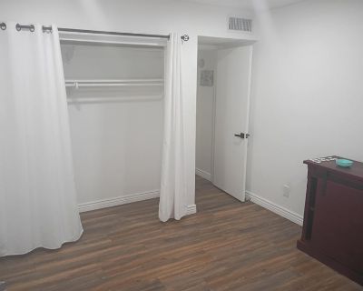 Total rooms: 3. Deposit: $200.00 * Utilities included?: Yes * Fees apply?: No. References are not required. No preference. Non-smoking. Not for couples. Furnishings: Unfurnished * Parking: Yes * Garage: No * Yard/patio: Yes * Balcony/roof terrace: No * Disabled access: No * Living room: shared * Broadband included: Yes. Availability Available Now Minimum term None Maximum term None Short rental...