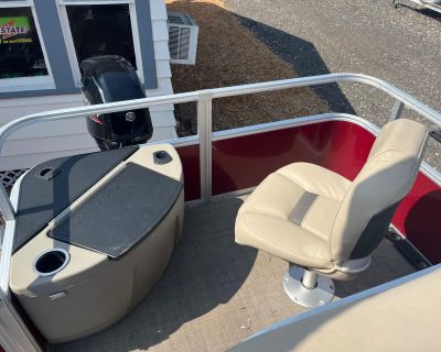 2023 Sun Tracker Bass Buggy 18 DLX
