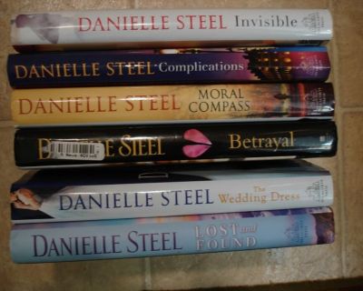 DANIELLE STEEL 6 Hardback Books !