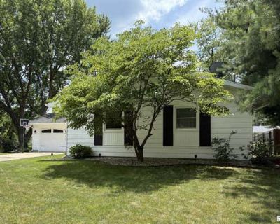 3 Bedroom 2BA 1480 ft Single Family Home For Sale in SPRINGFIELD, IL