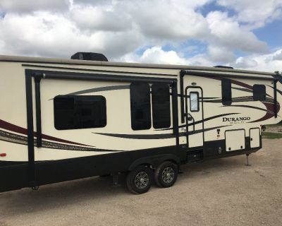 2016 DURANGO GOLD FIFTH WHEEL!LIKE NEW!!!