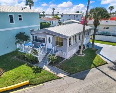 1 Bedroom 2BA 759 ft Pet-Friendly Manufactured Home For Sale in JENSEN BEACH, FL