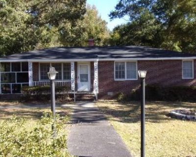 3 Bedroom 1BA 1290 ft Single Family Home For Sale in Orangeburg, SC