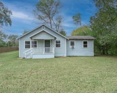 N Walnut St, Gladewater, Home For Sale