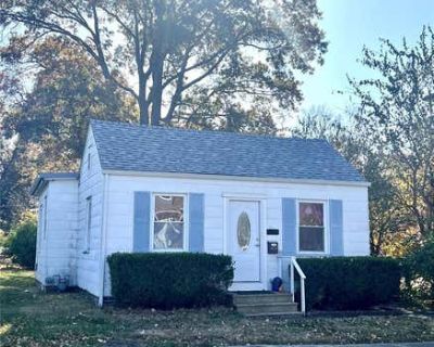 2 Bedroom 1BA 738 ft Single Family Home For Sale in MASCOUTAH, IL