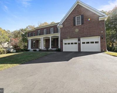 1219 Forestville Dr. Don't miss this rare opportunity to live in one of Northern Virginia's most desirable communities! Enjoy a convenient location, access to highly regarded public schools, and a perfect balance of modern design, comfort, and practicality. Built in 2020, this contemporary residence features an open-concept floor plan and high-end finishes throughout. The home spans three spaci...