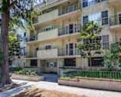 2 Bedroom 2BA 1480 ft² Apartment For Rent in Los Angeles, CA 317 S Holt Ave unit #11