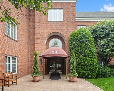 2 Bedroom 2BA 1302 ft Apartment For Rent in Greenwich, CT
