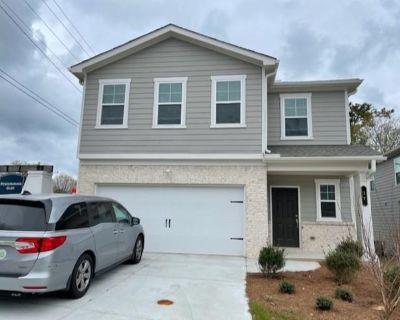 17 Wynn Way. Property for Rent in Pendergrass, GA for $2,100 with 5 bedrooms and 2 full baths, 1 half bath. This 2,175 square foot property was built in 2021 on a lot size of 0.09.. Beautiful house in the heart of Pendergrass city! Modern kitchen area with granite countertop, white cabinets and pantry. Open floor plan for kitchen, dining and family room. 4 bedrooms and 2 full baths on the upper...