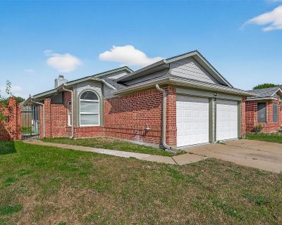 3 Bedroom 2BA 1456 ft Single Family Home For Rent in Katy, TX