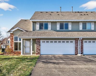 3 Bedroom 1BA 1478 ft Townhouse For Sale in Ramsey, MN