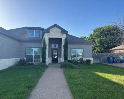 3 Bedroom 2BA 1857 ft Single Family Home For Sale in HEWITT, TX