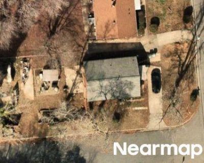 2 Bed 1 Bath Preforeclosure Property in Greensboro, NC 27401 - Dunbar St