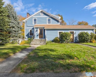 3 Bedroom 3BA 2404 ft House For Rent in East Lyme, CT