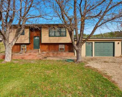 4 Bedroom 2BA 1552 ft Single Family Home For Sale in STURGIS, SD