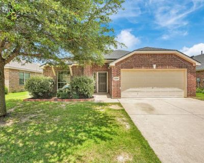 4 Bedroom 2BA 1878 ft Single Family Home For Sale in ARLINGTON, TX
