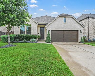 2606 San Jacinto Drive. Property for Rent in Euless, TX for $3,600 with 3 bedrooms and 2 full baths. This 1,901 square foot property was built in 2018 on a lot size of 0.134.. Agricultural. Welcome to this gorgeous home in the sought-after Glade Parks community! Enjoy easy access to highways 121, 183, 114, and 360. Walk to movies, restaurants, and shopping, plus parks and trails. DFW Airport is...