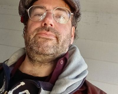 Donald - Needs an Apartment on iROOMit or a Room