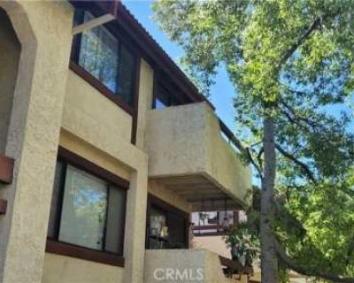 3 Bedroom 2BA 948 ft Apartment For Rent in Santa Clarita, CA