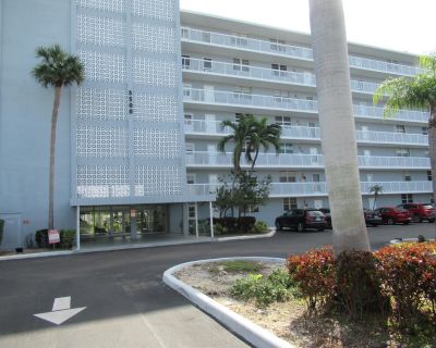 1 Bedroom 2BA 1050 ft Condo For Rent in Boca Raton, FL