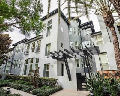 5800 Seawalk Drive # 6. Property for Rent in Los Angeles, CA for $8,999 with 4 bedrooms and 3 full baths, 1 half bath. This 3,207 square foot property was built in 2004 on a lot size of 0.59.. Located in the highly desirable Tapestry community, this expansive corner townhome offers an exceptional floor plan featuring 4 bedrooms, a private garage, direct entry, and more. Upon entering, you're we...