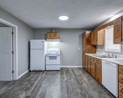 175 Scenic Apartment Road 4 # 4. Property for Rent in Unicoi, TN for $900 with 1 bedroom and 1 full bath. This 567 square foot property was built in 1998 on a lot size of 1.. **AVAILABLE DECEMBER 1** Charming 1-Bedroom Apartment for Rent in Limestone Cove. Discover comfortable living in this freshly updated 1-bedroom, 1-bathroom apartment, conveniently located in the picturesque Limestone Cove ...