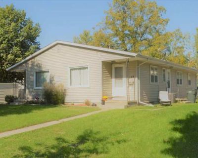 2 Bedroom 1BA 0 ft Pet-Friendly Apartment For Rent in Ames, IA