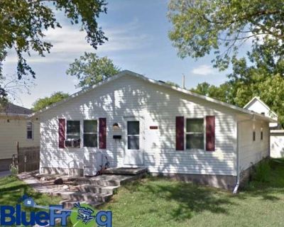 2 Bedroom 1BA 0 ft Apartment For Rent in Green Bay, WI