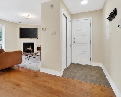 2 Bedroom 1BA Condo For Rent in Montr al, Qu bec