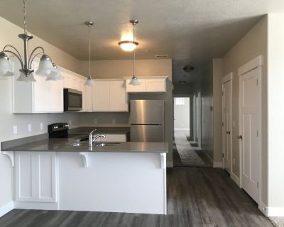 Gorgeous New 3Bed/2Bath Condo for Rent