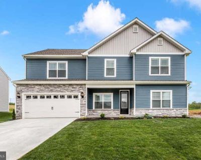 4 Bedroom 3BA 2601 ft Single Family Home For Sale in WAYNESBORO, PA