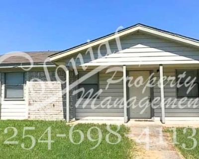 3 Bedroom 1.5BA 1200 ft Pet-Friendly Apartment For Rent in Copperas Cove, TX