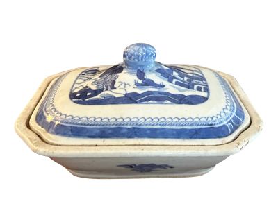 Antique 19th Century Chinese Export Blue and White Canton Covered Tureen