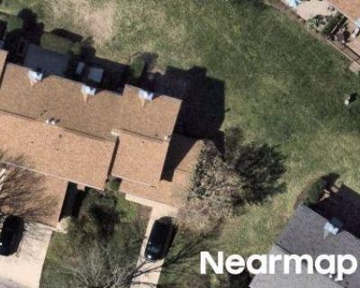 2 Bed 2 Bath Preforeclosure Property in Wheaton, IL 60189 - Wigtown Ct