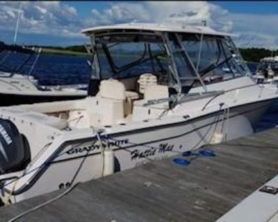 2005 Grady-White 330 Express