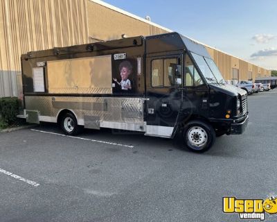 2006 Chevy Workhorse W42 All-Purpose Food Truck | Mobile Food Unit