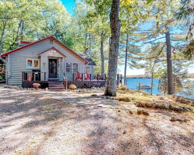 2 Bedroom 2BA House Vacation Rental in Sunset Point Cottage, Orland, ME