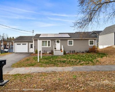 3 Bedroom 1BA 1284 ft Condominium For Sale in DOVER, NH