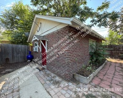 601 1/2 S Emerson St. OWNER AUTHORIZES 1/2 MONTHS RENT FOR THE FIRST MONTH ALONG WITH 1/2 SECURITY DEPOSIT!! Charming Studio Apartment with Private Outdoor Space is Available Now! Discover your own cozy retreat in this detached studio apartment (not part of the main house) with a private entrance on Center Ave. Tucked behind a fully fenced outdoor area, this space offers privacy, comfort, and c...